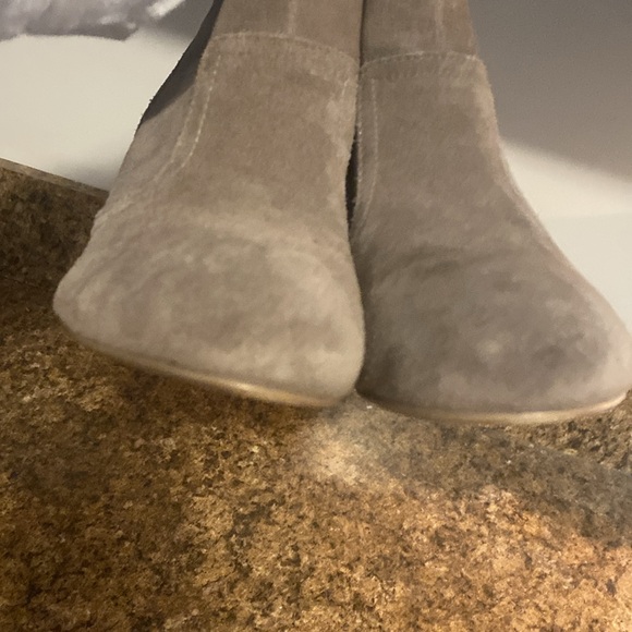 Steve Madden Suede Boots - Picture 5 of 9